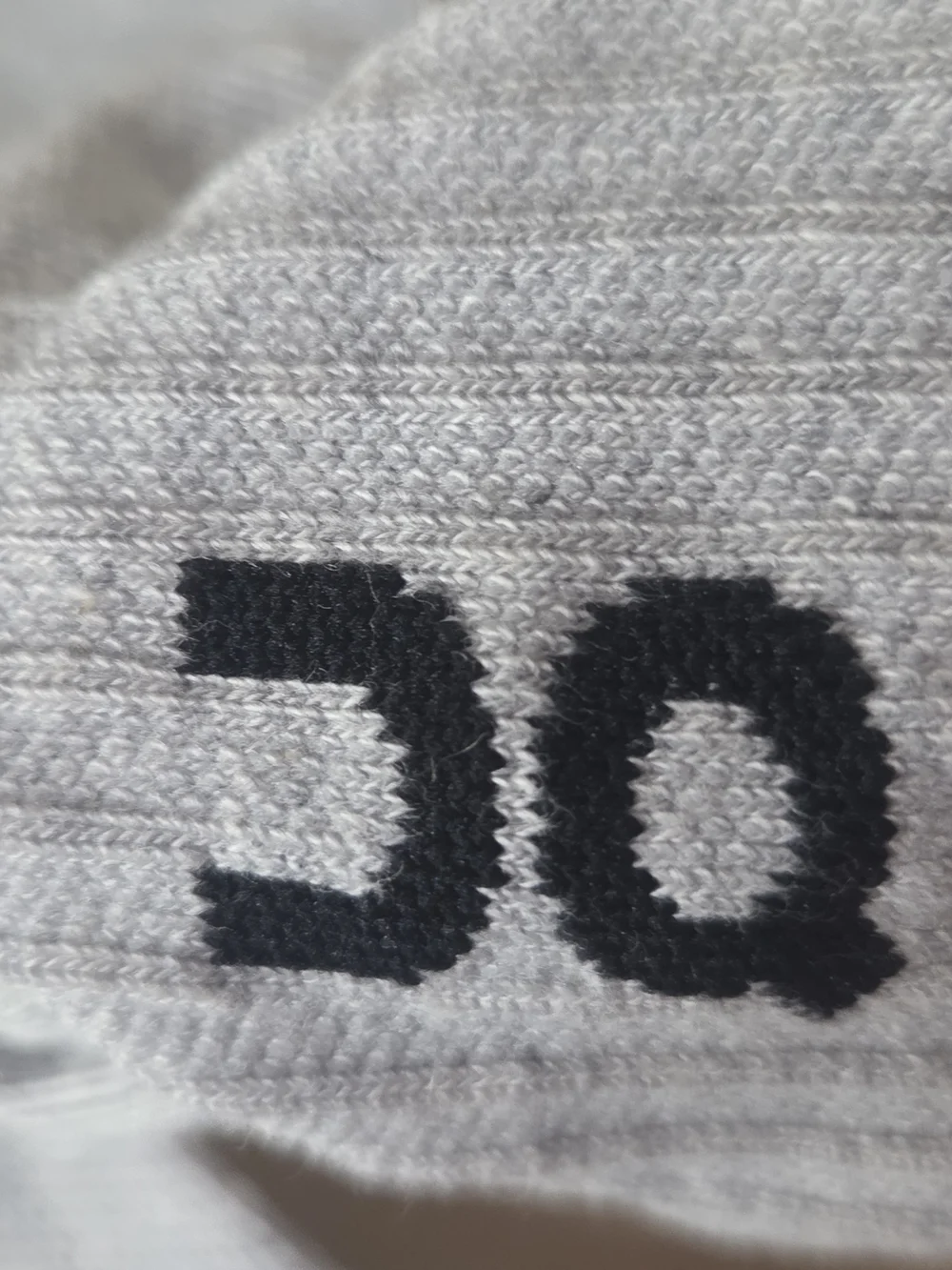 On Running Light Gray Low-Cut Athletic Socks